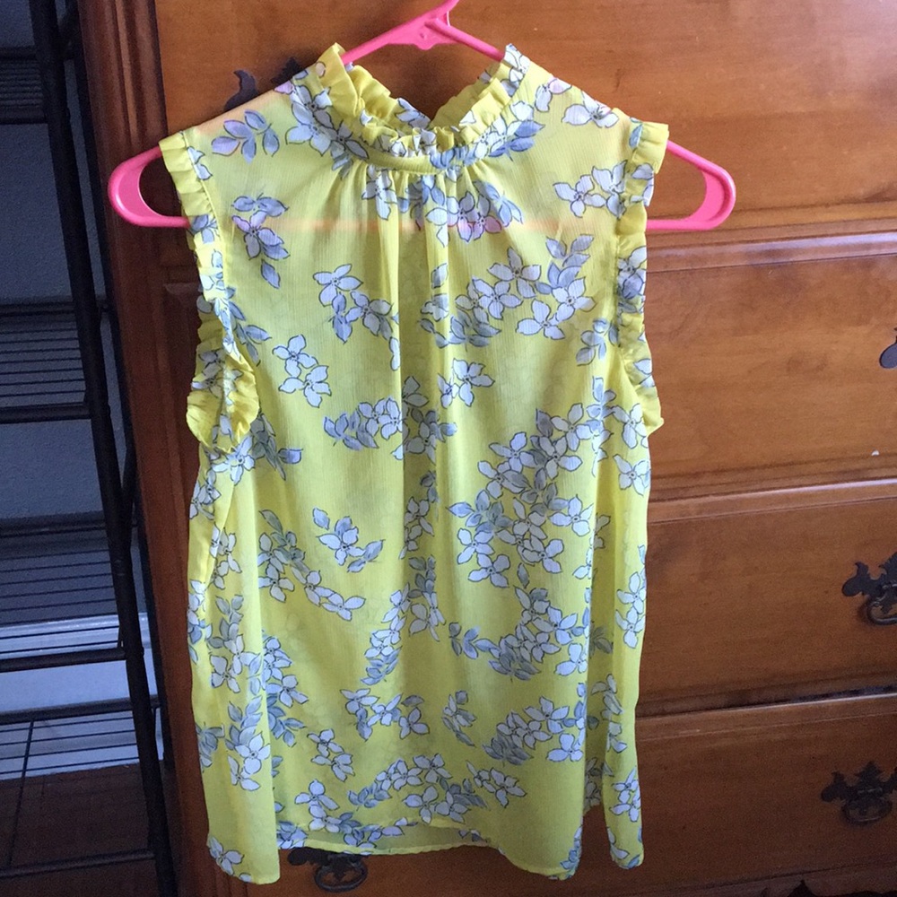 Yellow blouse - Picture 2 of 5